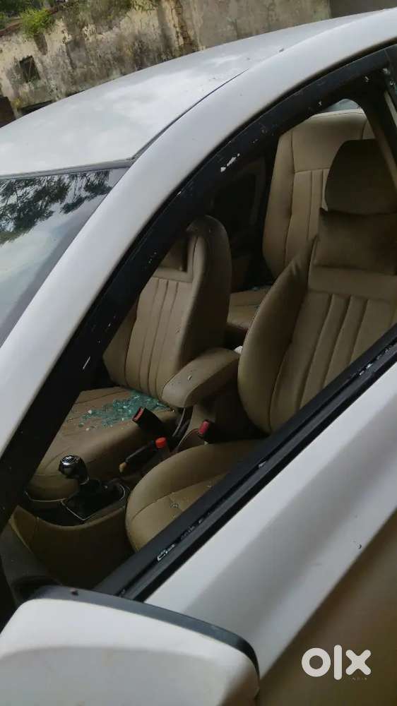 Hyundai Verna Fluidic 2011 Diesel Manual