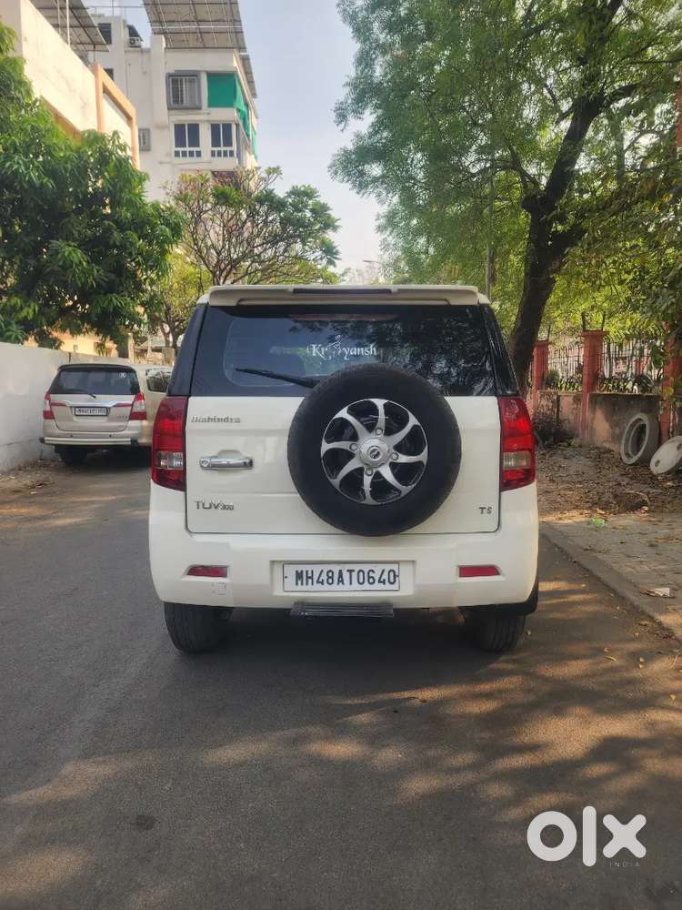 Mahindra Tuv 300 2017 Diesel 1st Owner