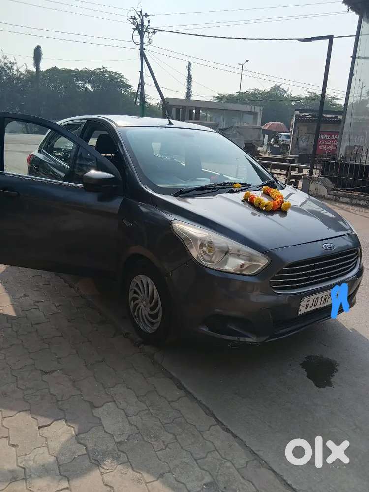 Ford Figo  Petrol