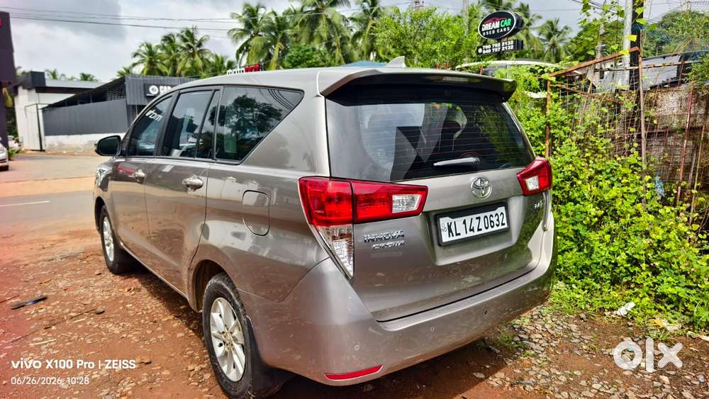 Toyota Innova Crysta 2.4 G Plus Mt 8 Str, 2020, Diesel
