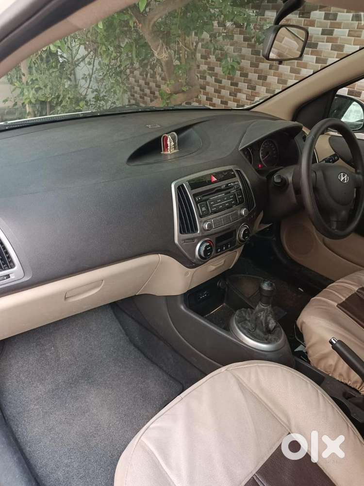 Hyundai Petrol Car 2014