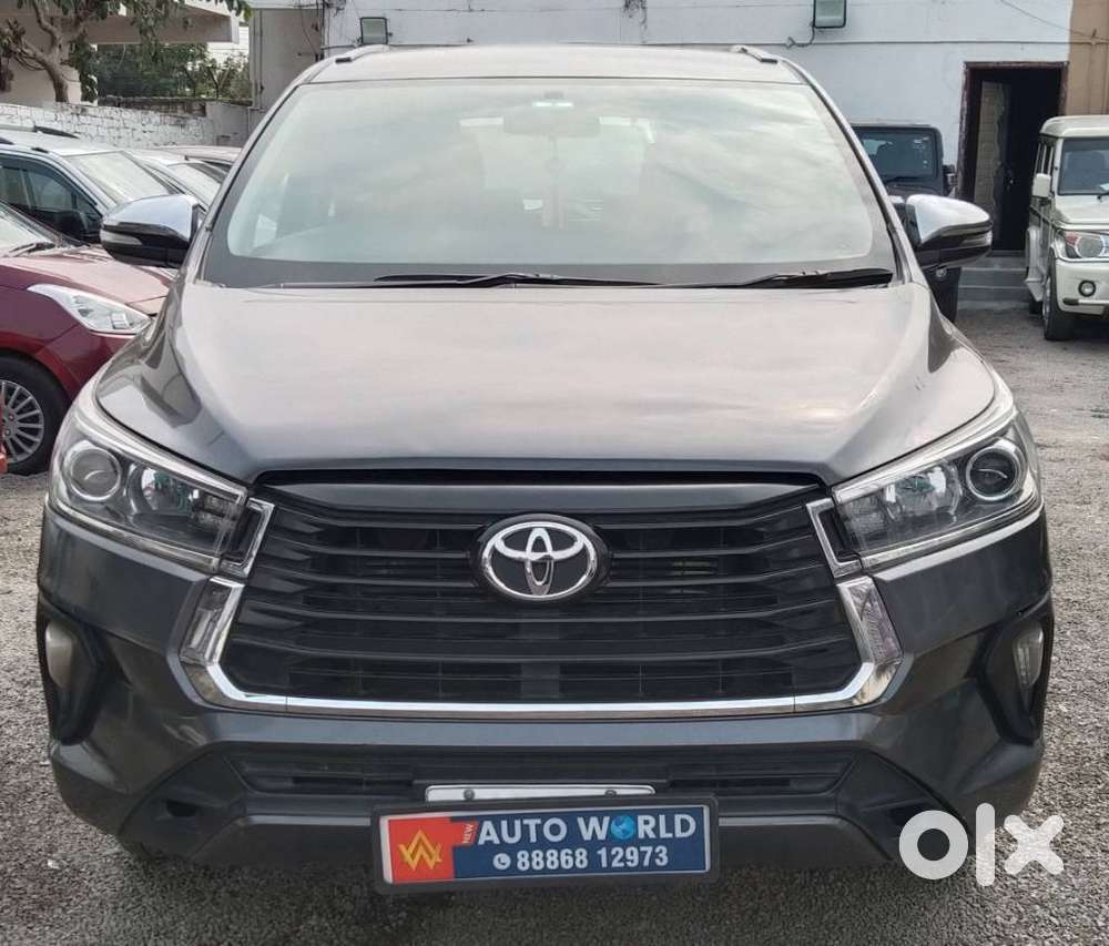 Toyota Innova Crysta 2.4 Z 7 Str, 2016, Diesel