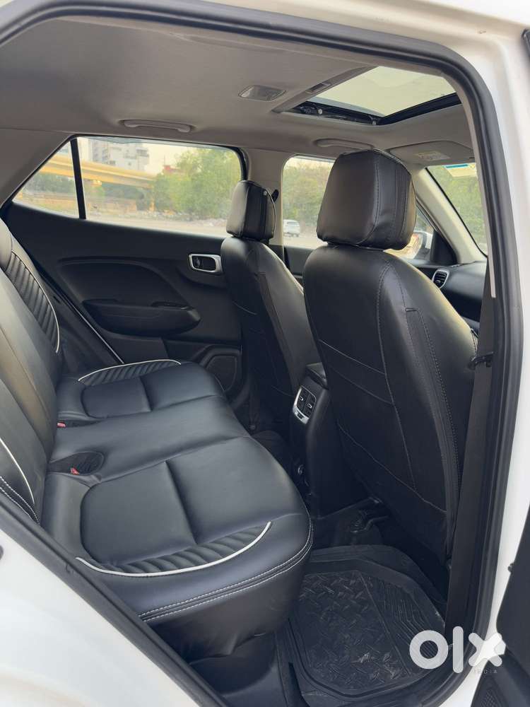 Hyundai Venue Sx Dual Tone Diesel, 2022, Diesel
