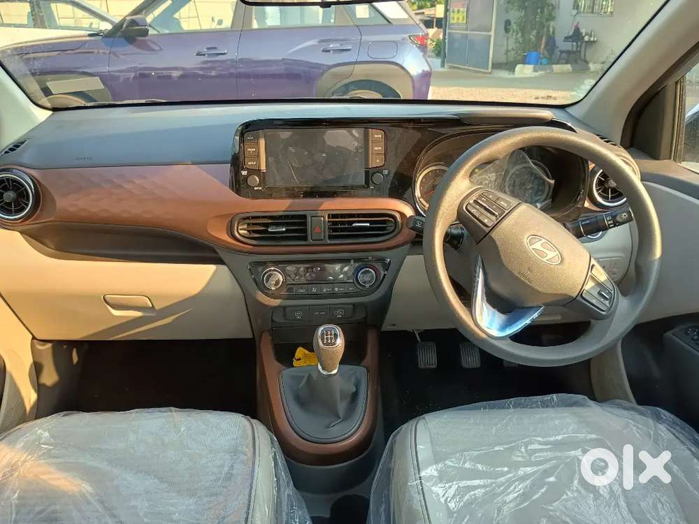 Hyundai Aura 2026 April Petrol 2500km Driven