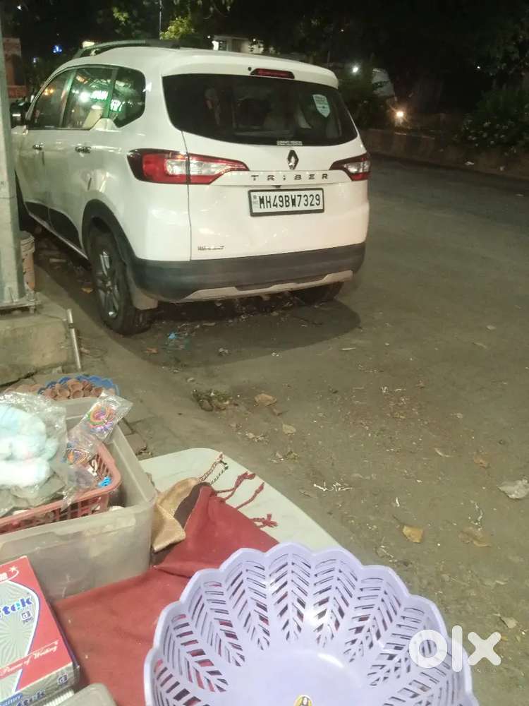 Renault Triber 2023 पेट्रोल ऑटोमैटिक