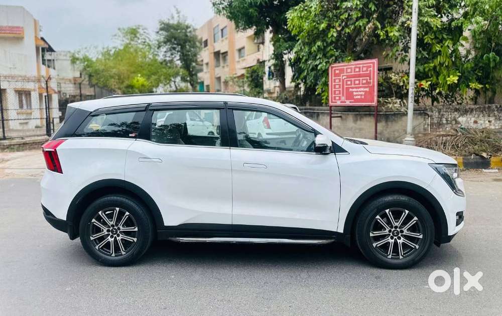 Mahindra Xuv700 2.2 Ax 7 Diesel At Luxury Pack Str, 2023, Diesel
