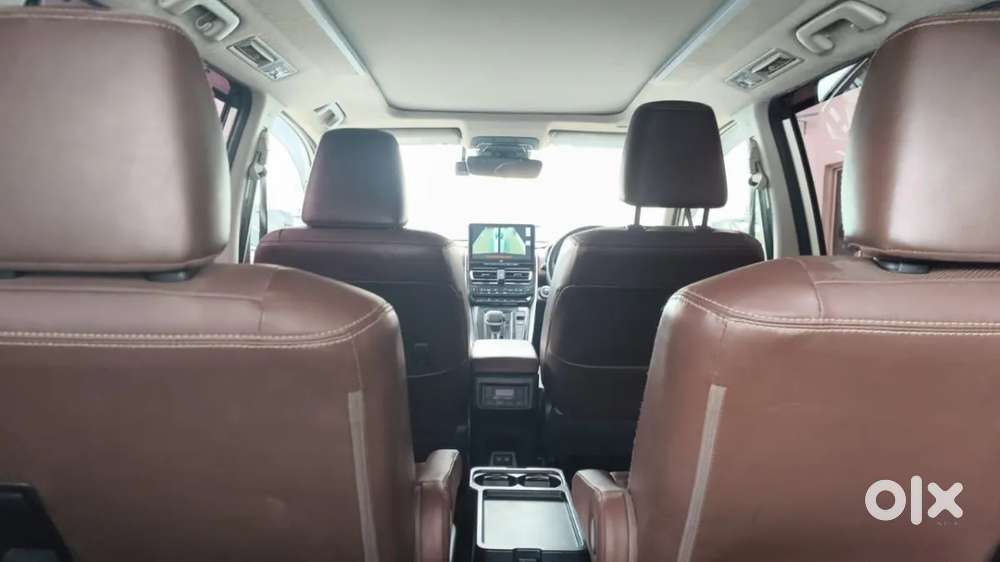 Toyota Innova Hycross 2.0 Zx (o) Hybrid 7 Str, 2024, Petrol
