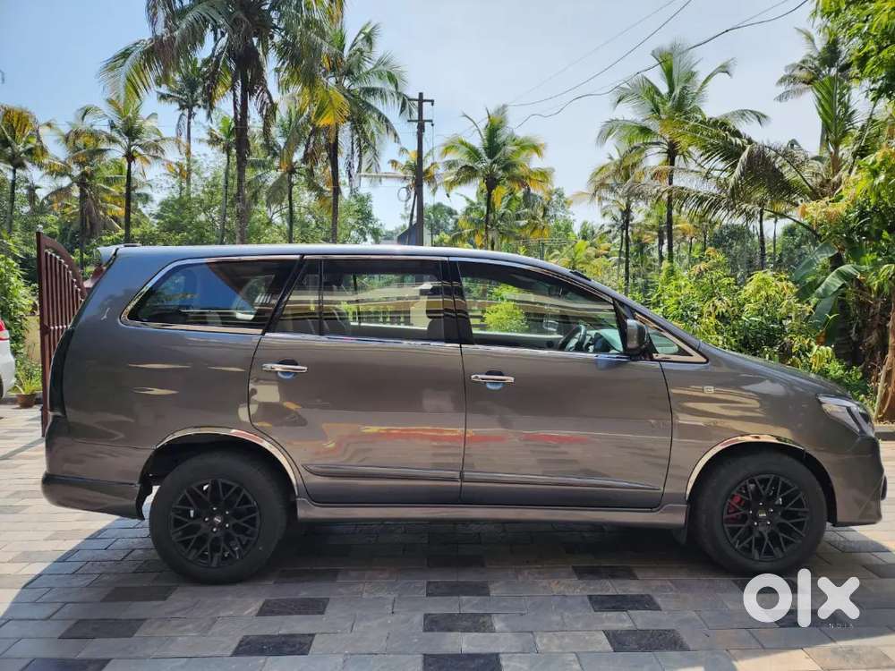 Toyota Innova 2014 Diesel Car