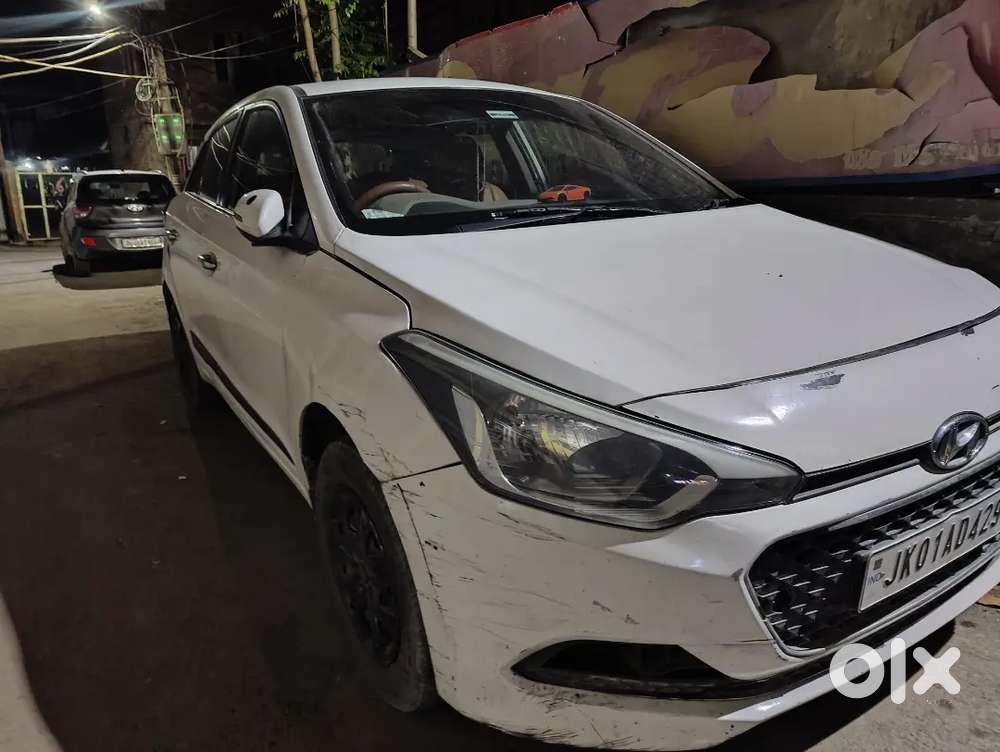 Hyundai I20 2017 Petrol 70000 Km Driven