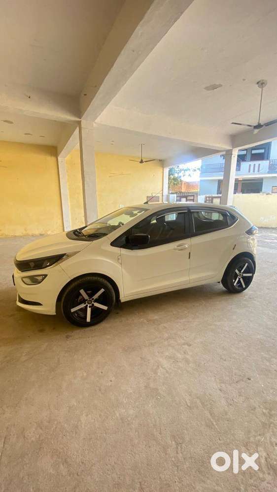 Tata Altroz Xm Plus 2023