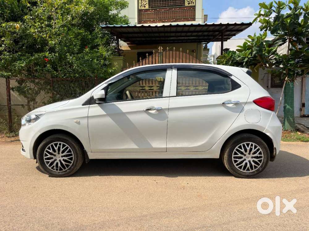 Tata Tiago 1.2 Revotron Xta, 2018, Petrol