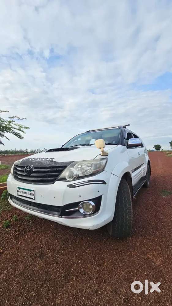 Toyota Fortuner: Urgent Sale 2010 Model Fully Condition Neat And Clean