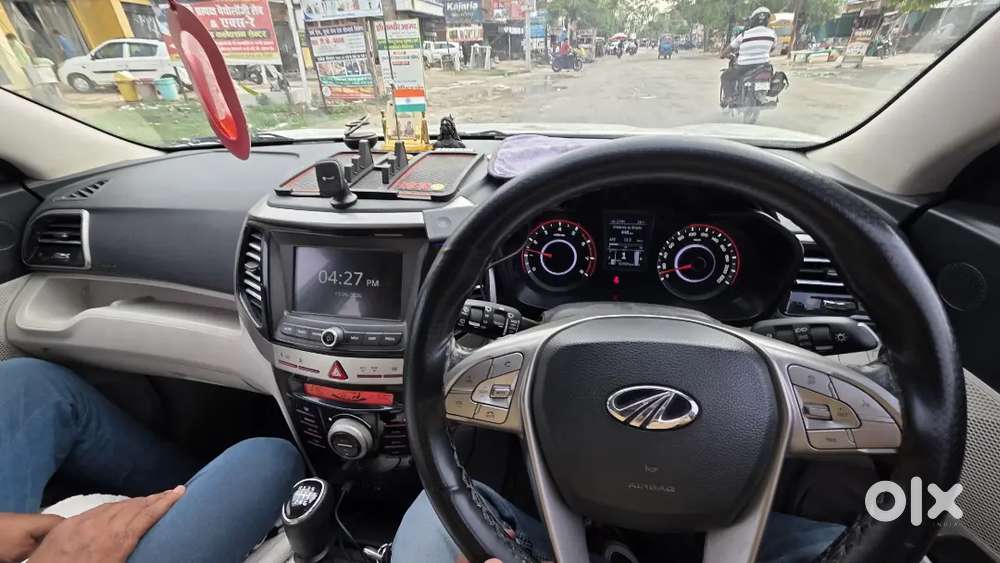 Mahindra Xuv300 2020 Petrol Well Maintained