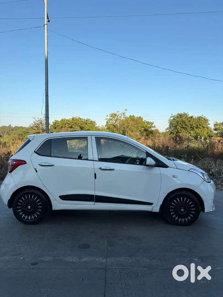 Hyundai I 10 Grand 2017 2nd Owner