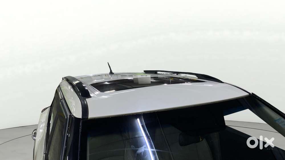 Mahindra Xuv300 W8 Option, 2022, Petrol