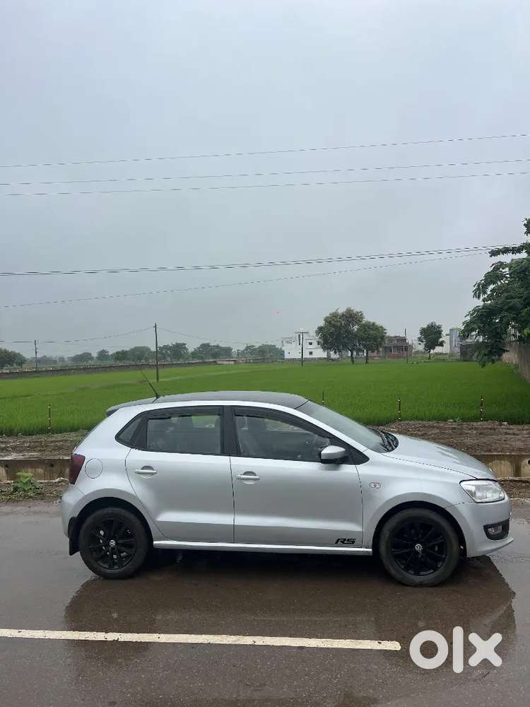 Volkswagen Polo 2013 Car