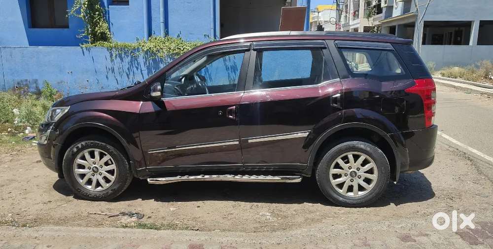 Mahindra Xuv500 W10 2017