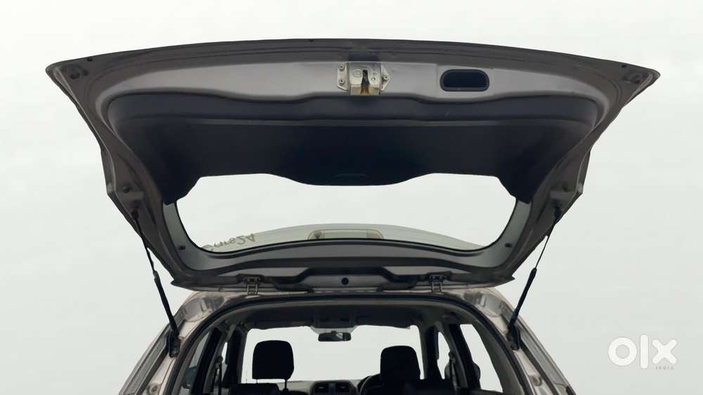 Maruti Suzuki Vitara Brezza Zdi, 2017, Diesel
