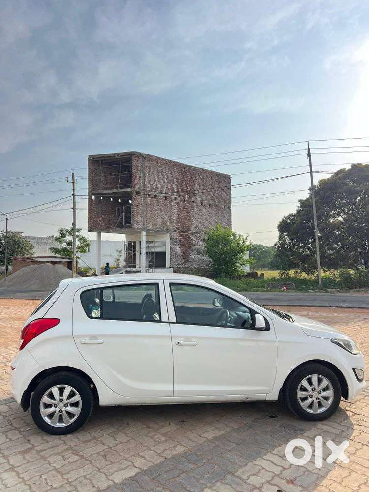 Hyundai I20 Sportz 1.2 Bs-iv, 2012, Diesel