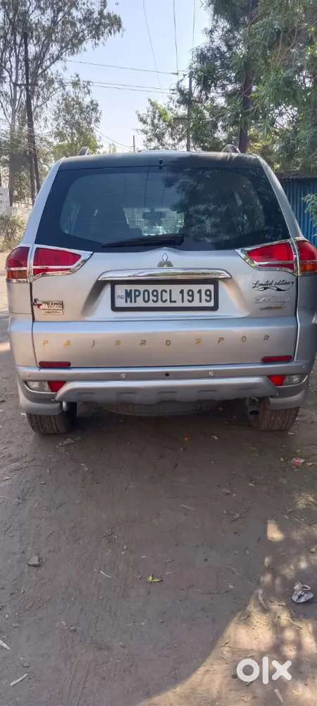 Mitsubishi Pajero Sport 2012