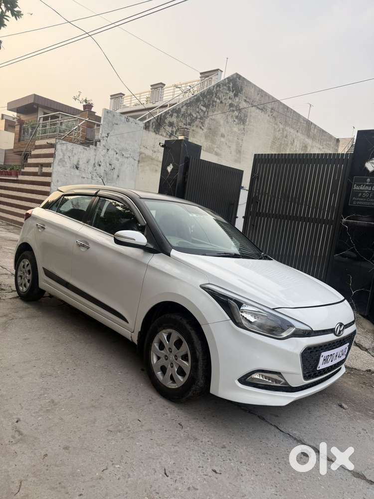 Hyundai Elite I20 Sportz (o) 1.4, 2016, Petrol