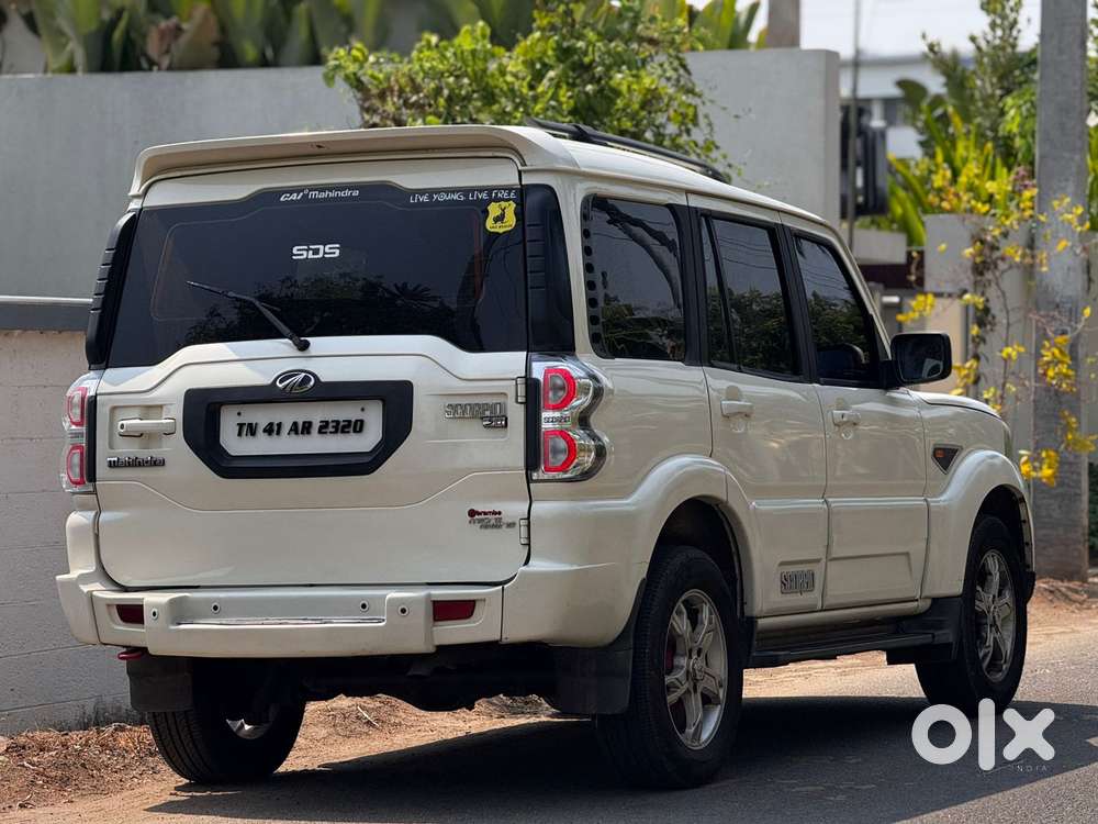 Mahindra Scorpio S10 8 Seater, 2017, Diesel
