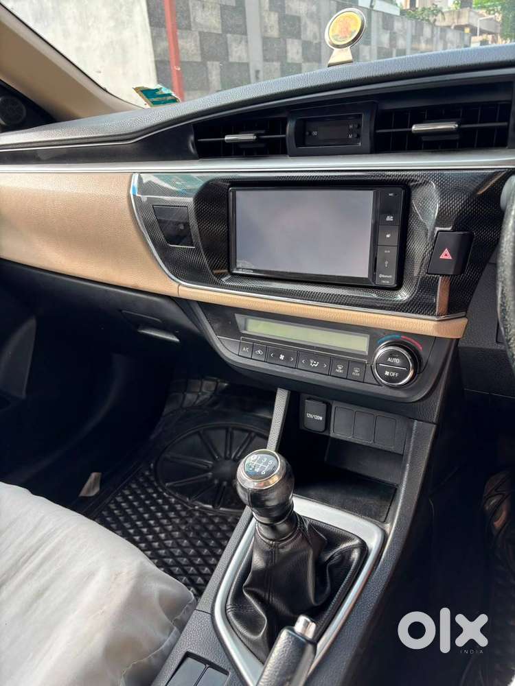 Toyota Corolla Altis (2015) &ndash; Excellent Condition And Well-maintained