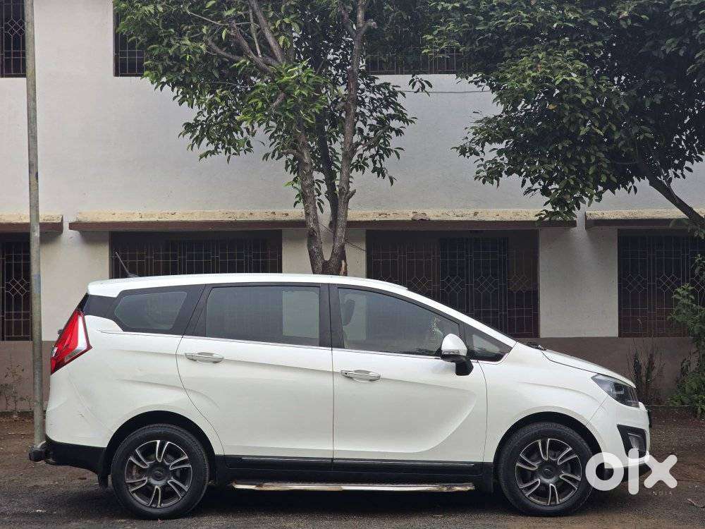 Mahindra Marazzo M8, 2019, Diesel