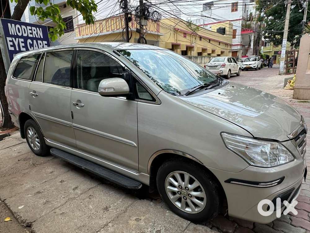 Toyota Innova 2013 Diesel Well Maintained