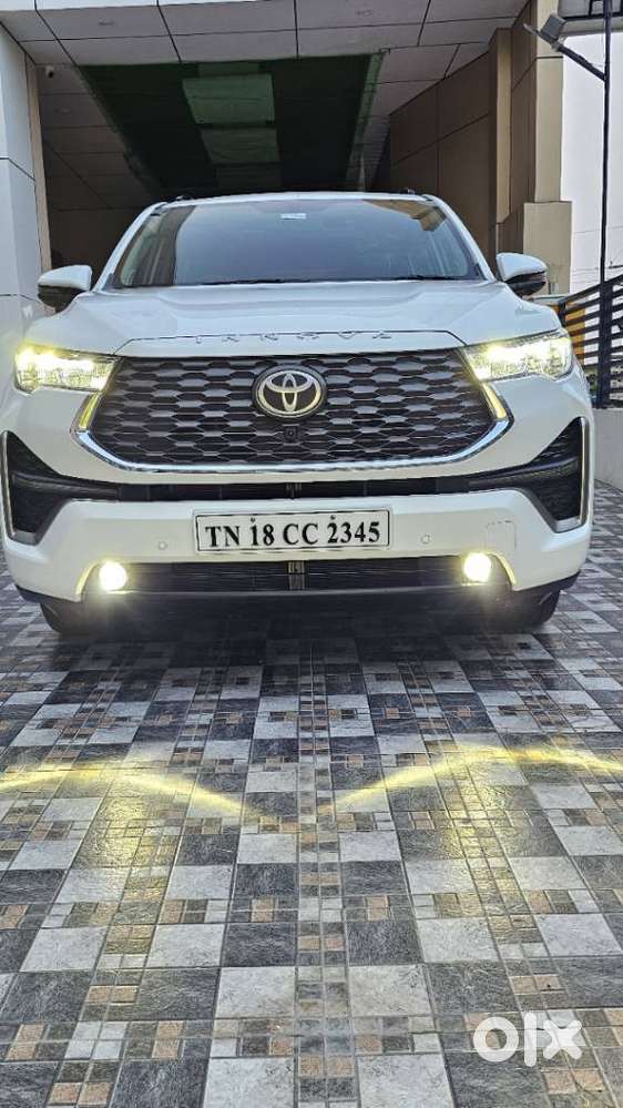 Toyota Innova Hycross 2.0 Zx (o) Hybrid 7 Str, 2025, Petrol