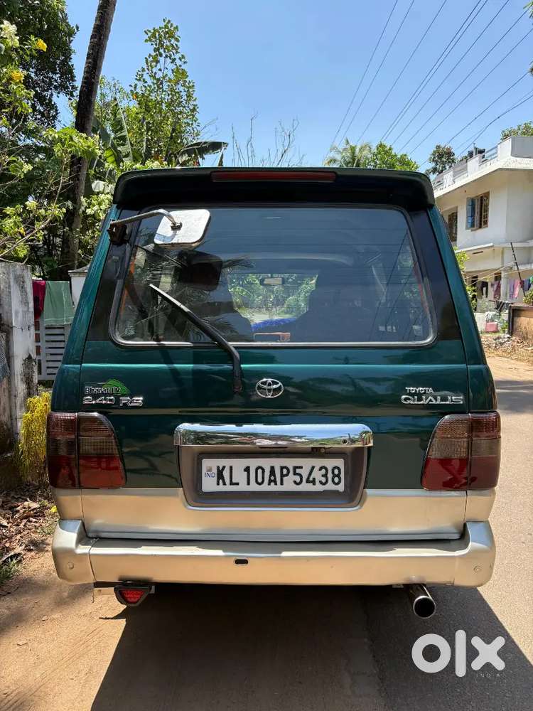 Toyota Qualis 2005 Diesel Well Maintained