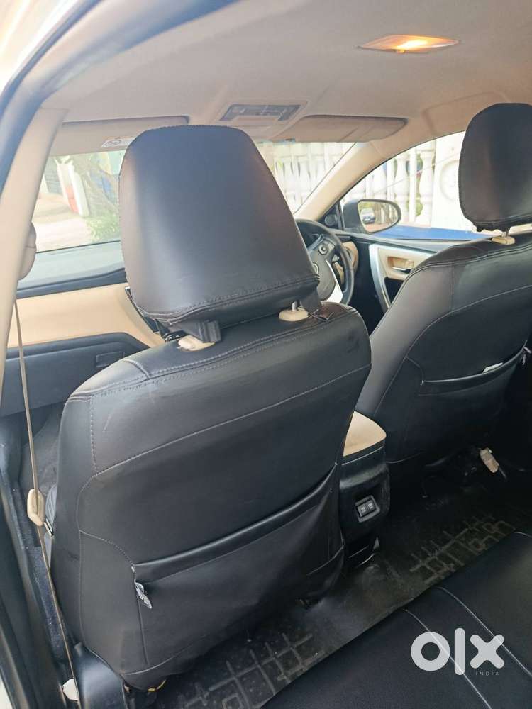 Toyota Corolla Altis1.8g Pearl White Crystal  Full Maintenance Works