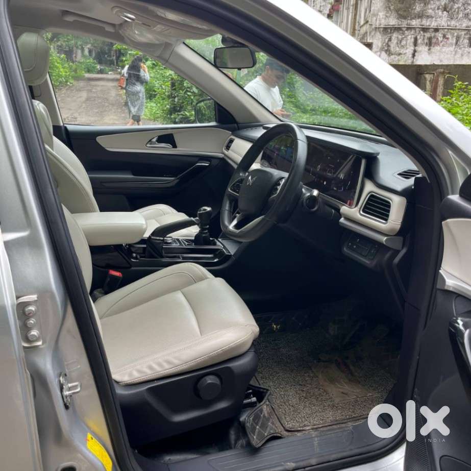 Mahindra Xuv700 2.2 Ax 7 Diesel Mt Str, 2023, Diesel