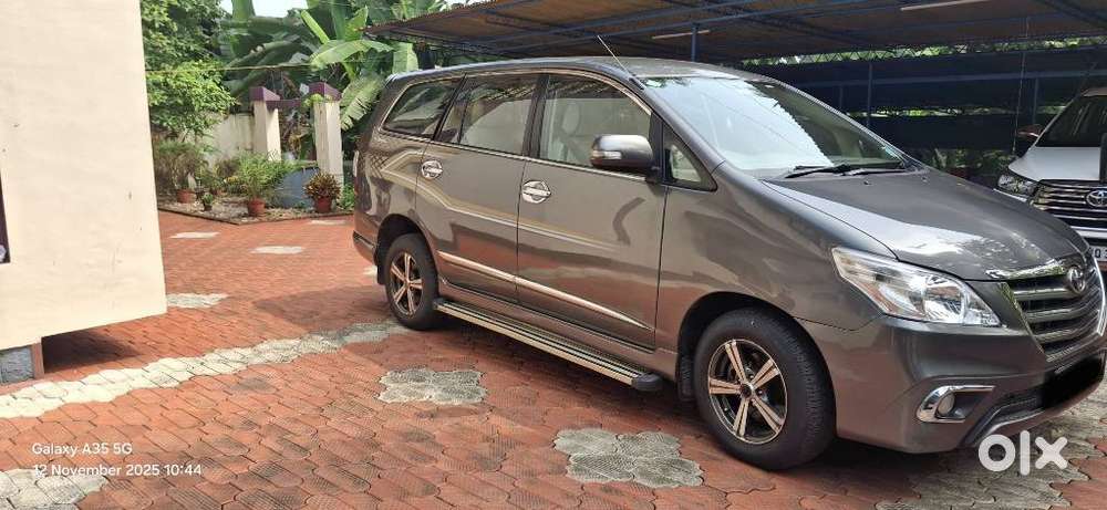 Toyota Innova 2.5 Vx 7 Str Bs-iii, 2014, Diesel