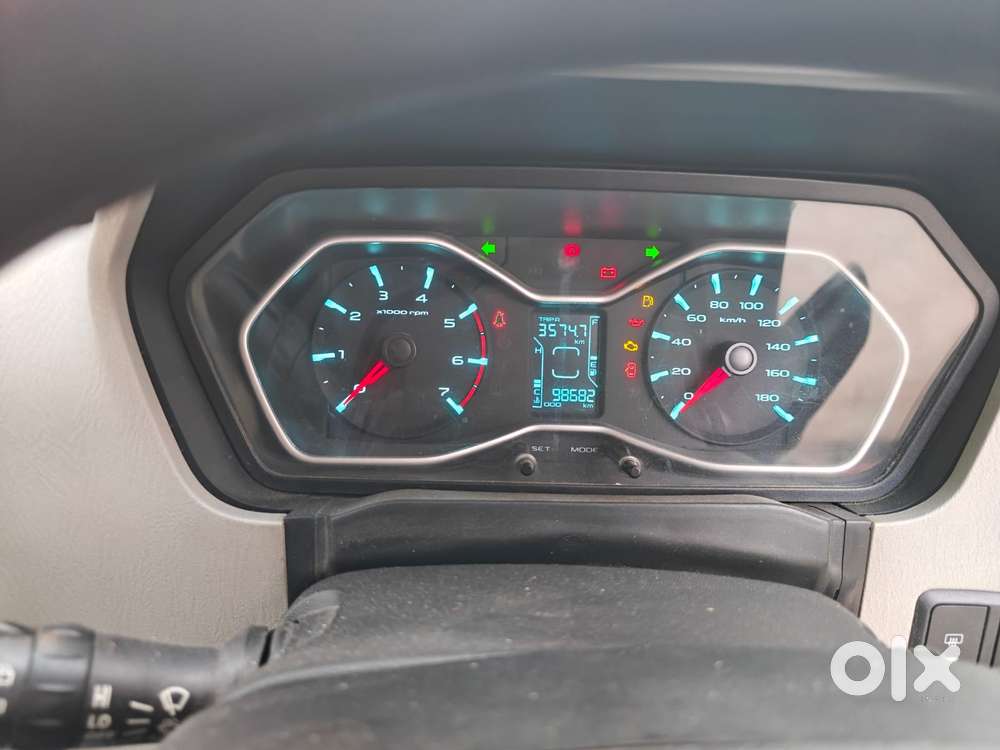 Mahindra Scorpio S9, 2019