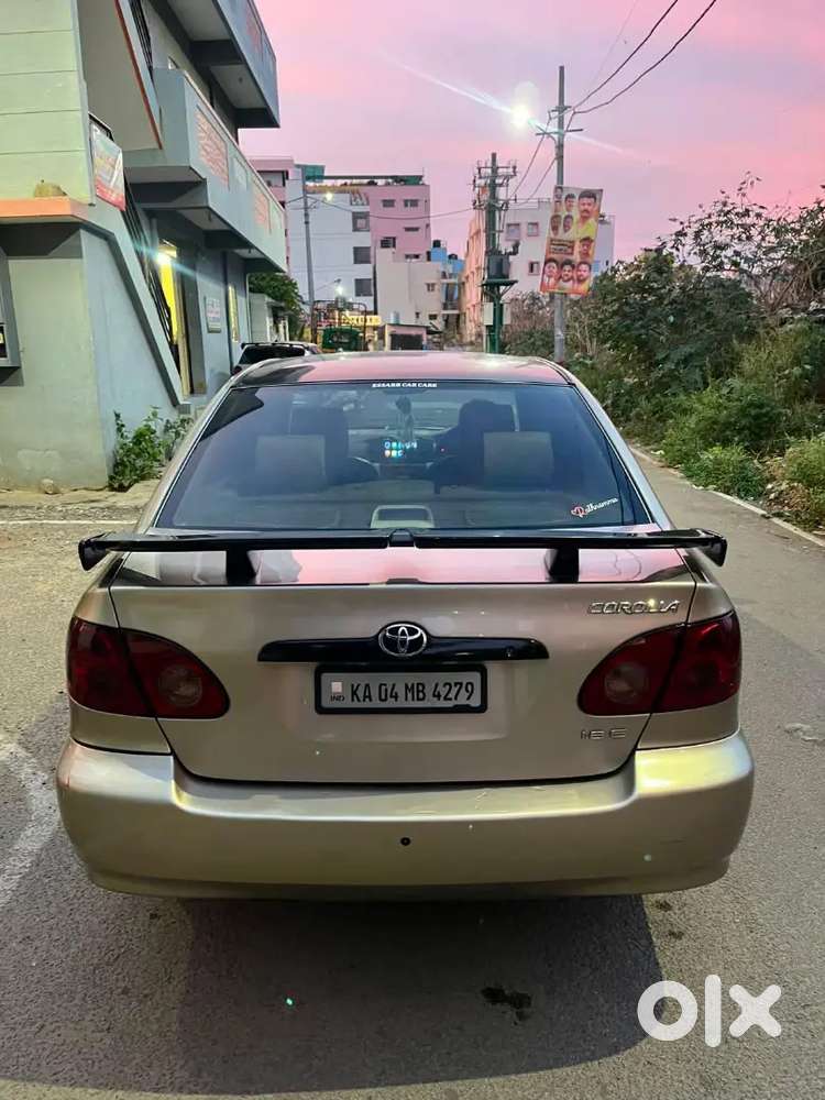 Toyota Corolla H3 2005 Km Driven
