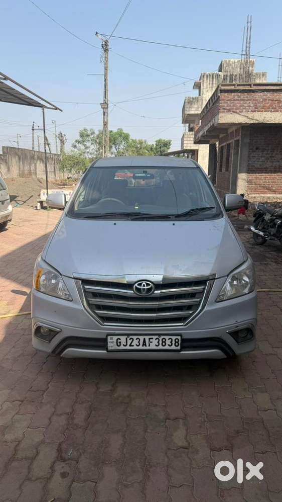 Toyota Innova 2011
