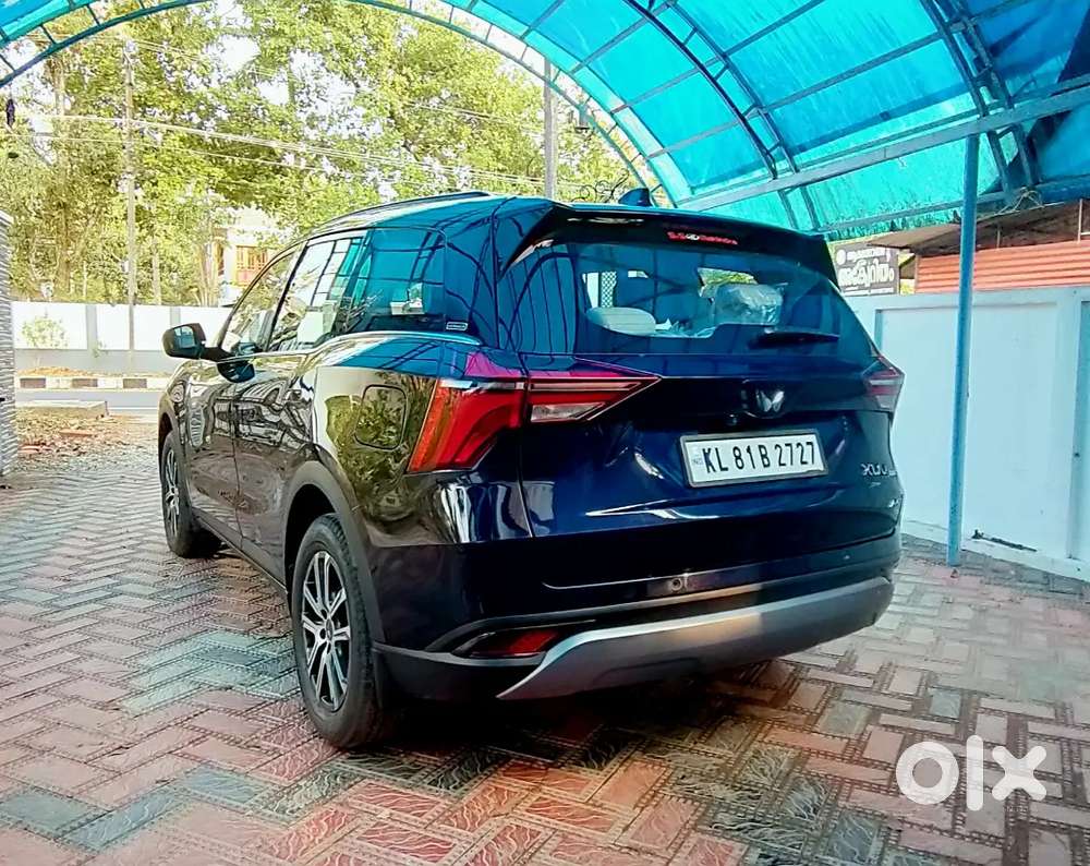 Mahindra Xuv700 2024 Diesel Well Maintained