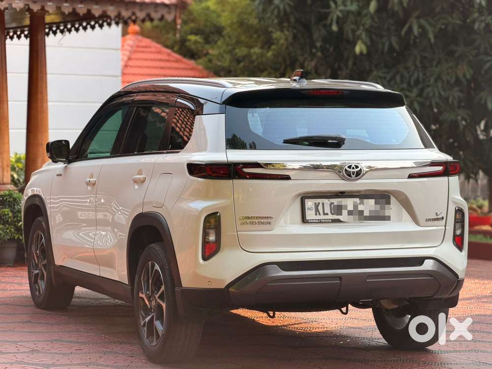 Toyota Urban Cruiser Hyryder 1.5 V Hybrid, 2023, Petrol