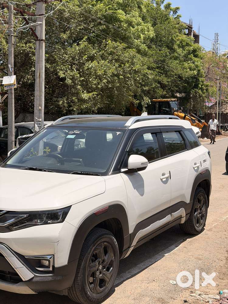 Maruti Suzuki Brezza 1.5 Zxi At Smart Hybrid, 2022, Petrol