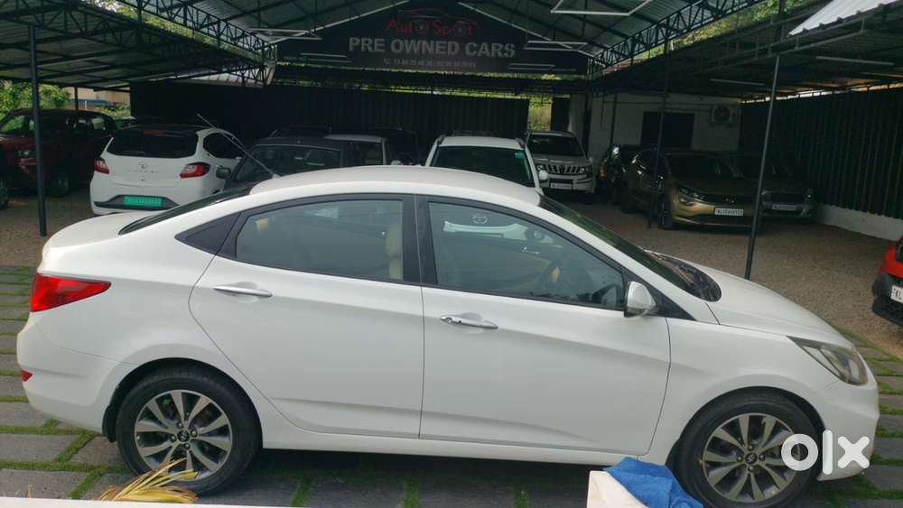 Hyundai Fluidic Verna 2013 Petrol 140000 Km Driven
