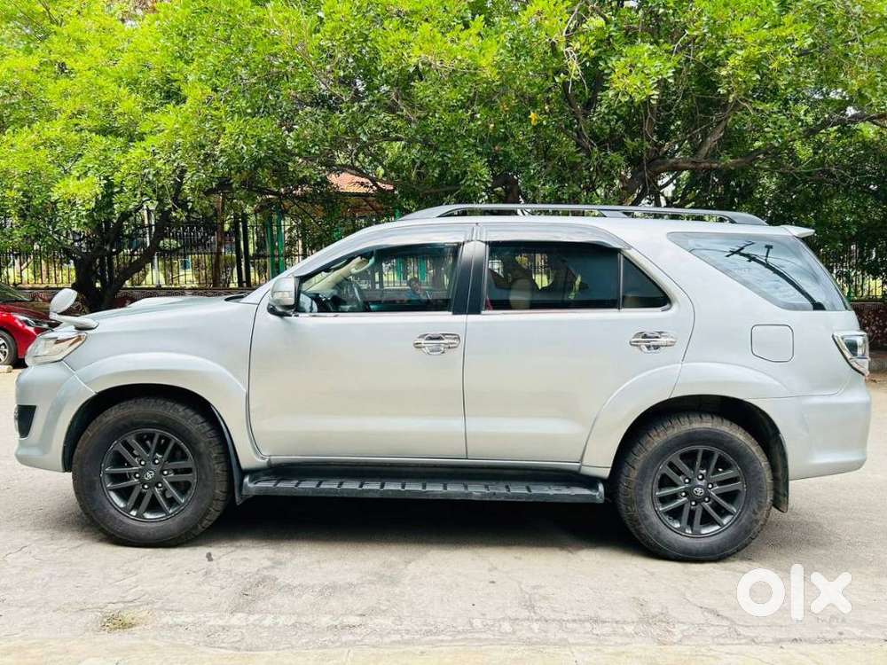 Toyota Fortuner 2011-2016 4x2 At, 2015, Diesel