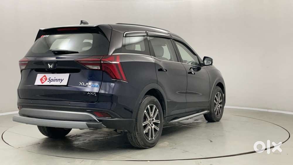 Mahindra Xuv700 2.0 Ax 7 Petrol At Luxury Pack Str, 2025, Petrol