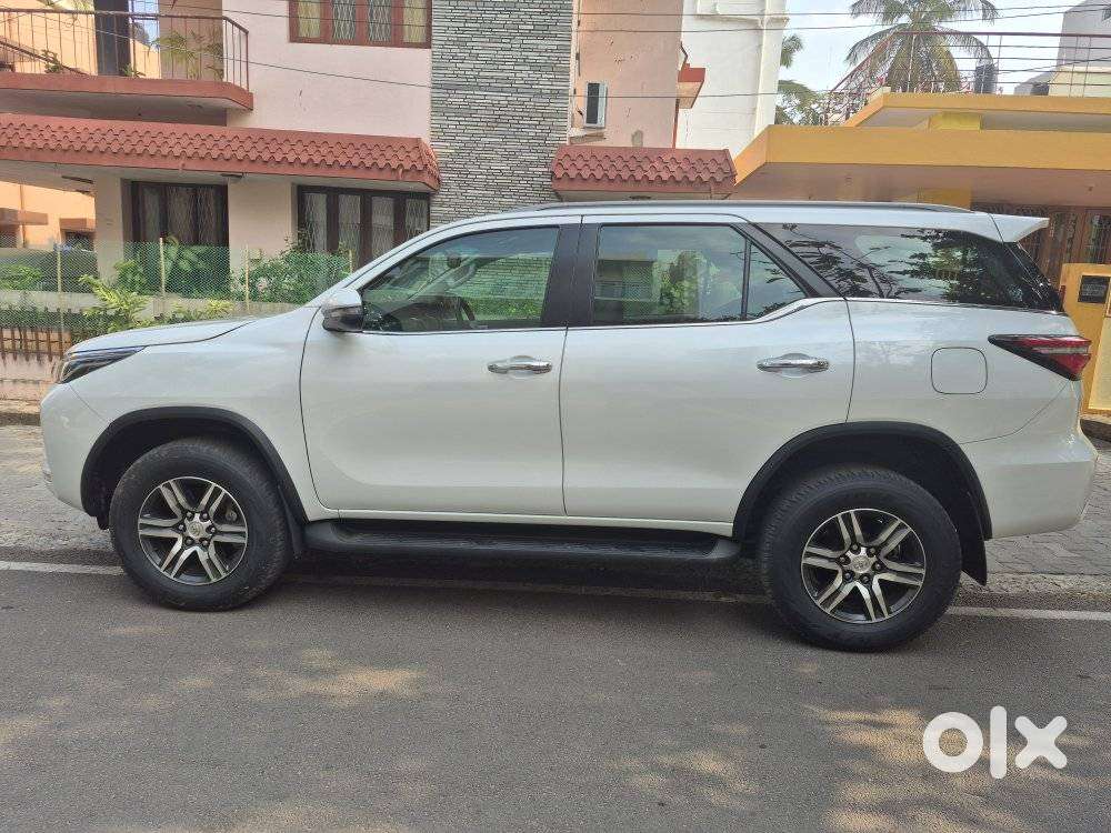 Toyota Fortuner 4x2 At 2.8 Diesel, 2023, Diesel