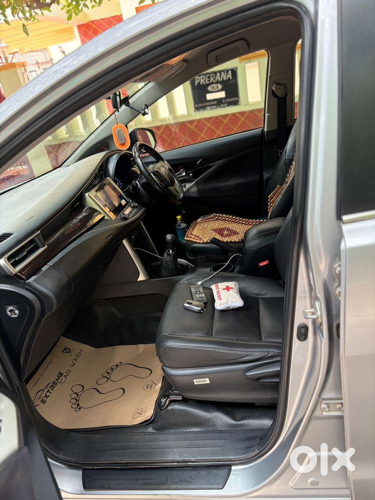 Toyota Innova Crysta 2018 Z Manual Diesel single owner silver colour
