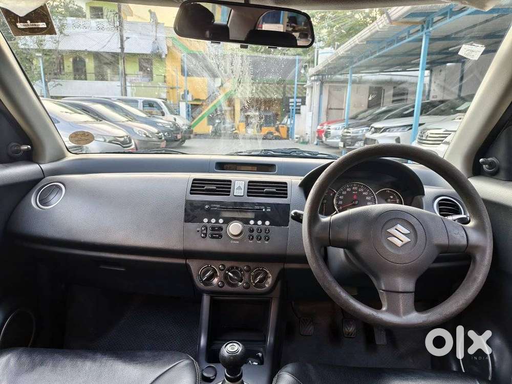 Maruti Suzuki Swift Dzire Vxi, 2011, Petrol