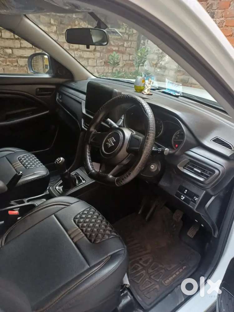 Maruti Brezza Hybrid 2025