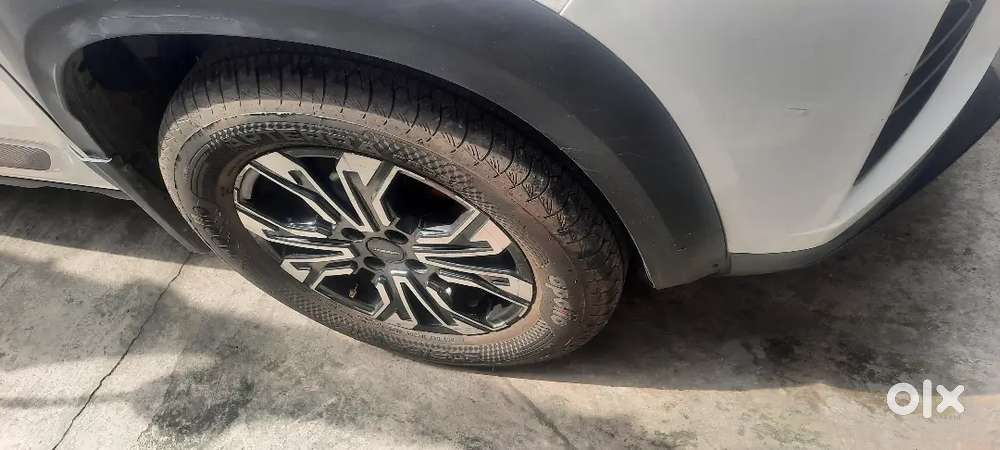 Kiger Rxz 1.0 Mt Ece Dual Tone Petrol