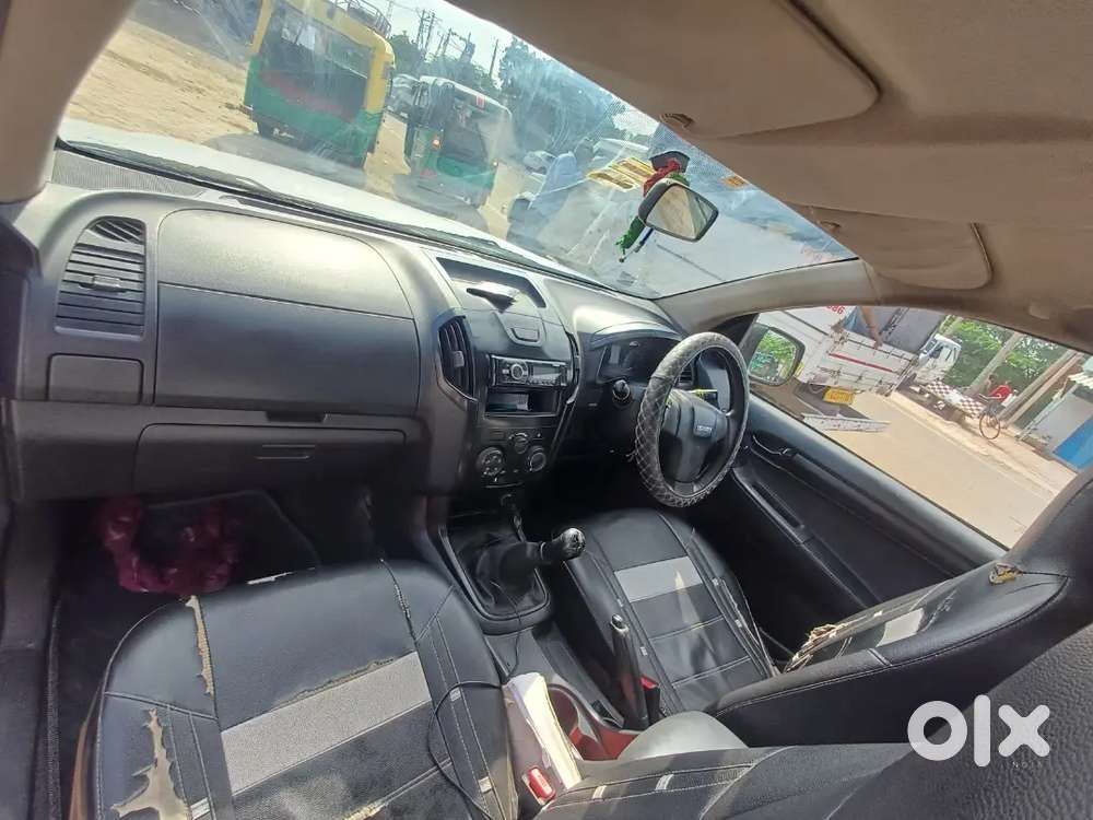 Isuzu D-max V-cross 2020 Diesel Car