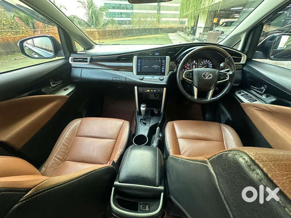 Toyota Innova Crysta